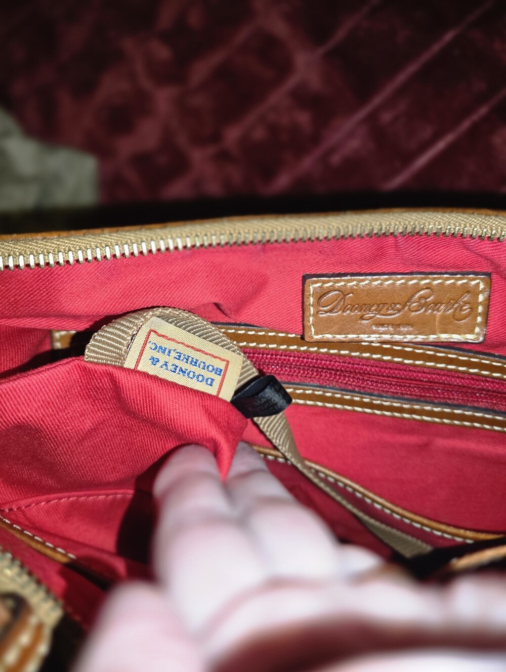 Dooney & Bourke Hobo - Picture 5 of 8